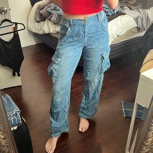 H&M cargo/jeans with pockets, size 8